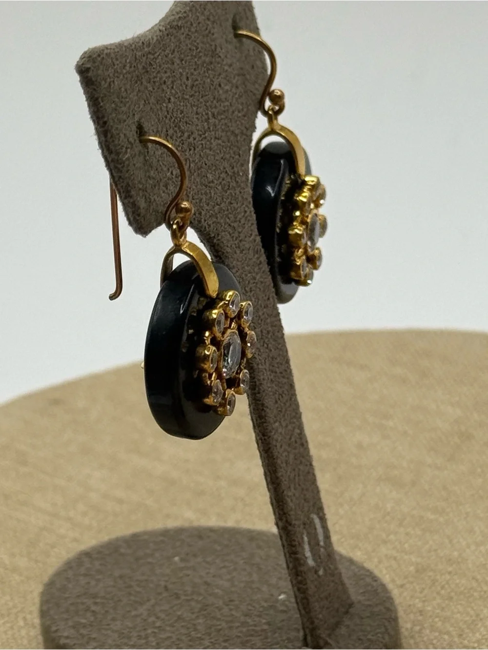 vintage Black and Gold onyx Crystal Round Drop Earrings and Pendant Set
